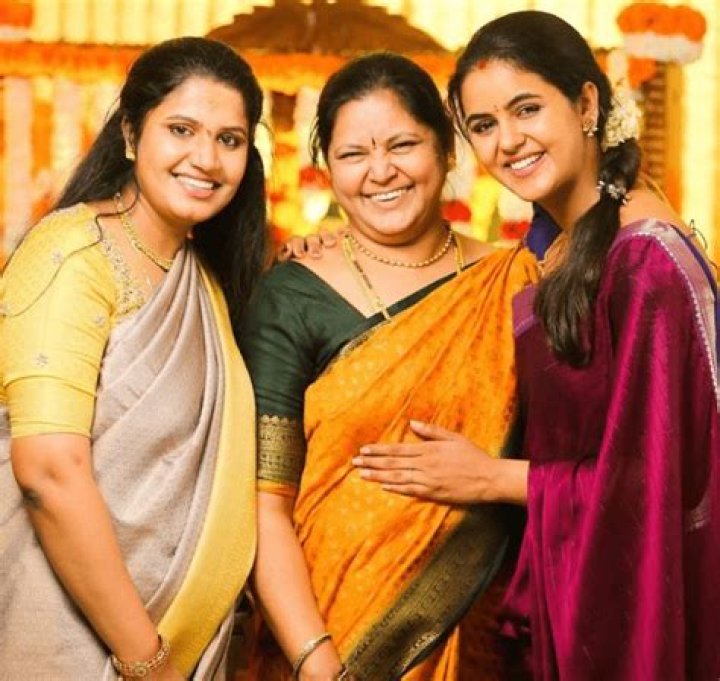 
Chaitra Reddy Height, Weight, Net Worth, Age, Birthday, Wikipedia, Who, Nationality, Biography 