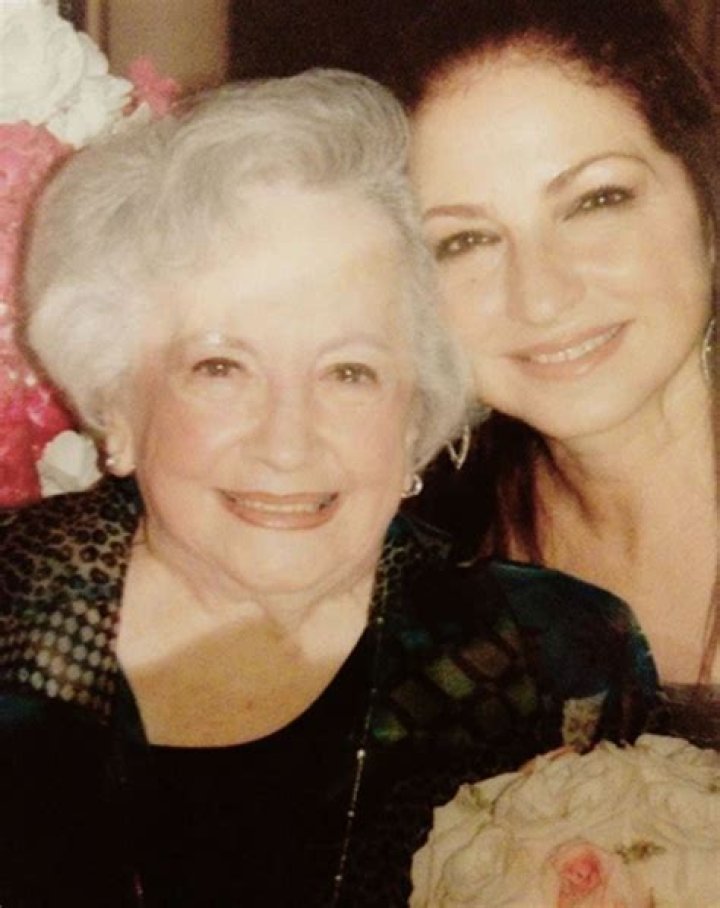 
Gloria Estefan Shares ‘Complicated’ Reason She Didn’t Want Daughter to Come Out to Grandmother 