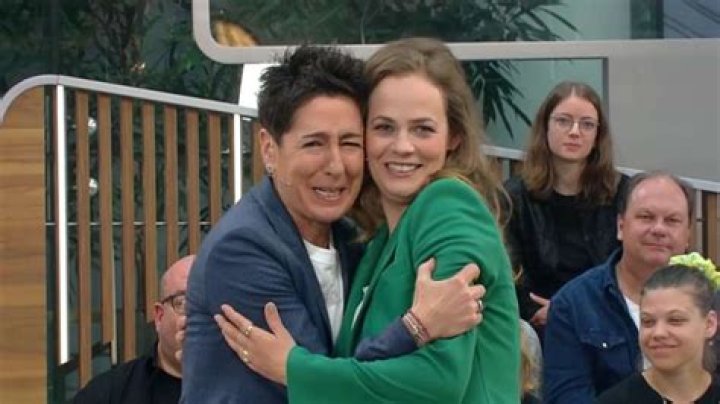 
Who Is Harriet Von Waldenfels ZDF Journalist? 